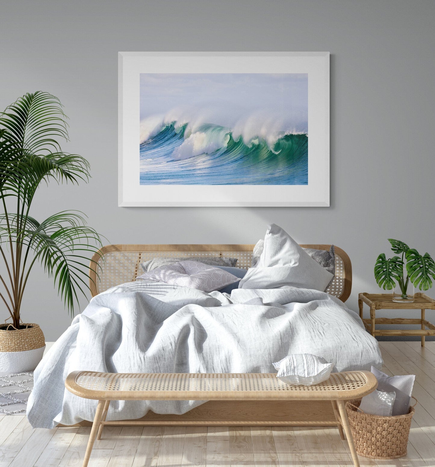 White horses - Breaking wave at Snapper Rocks, Coolangatta Gold Coast