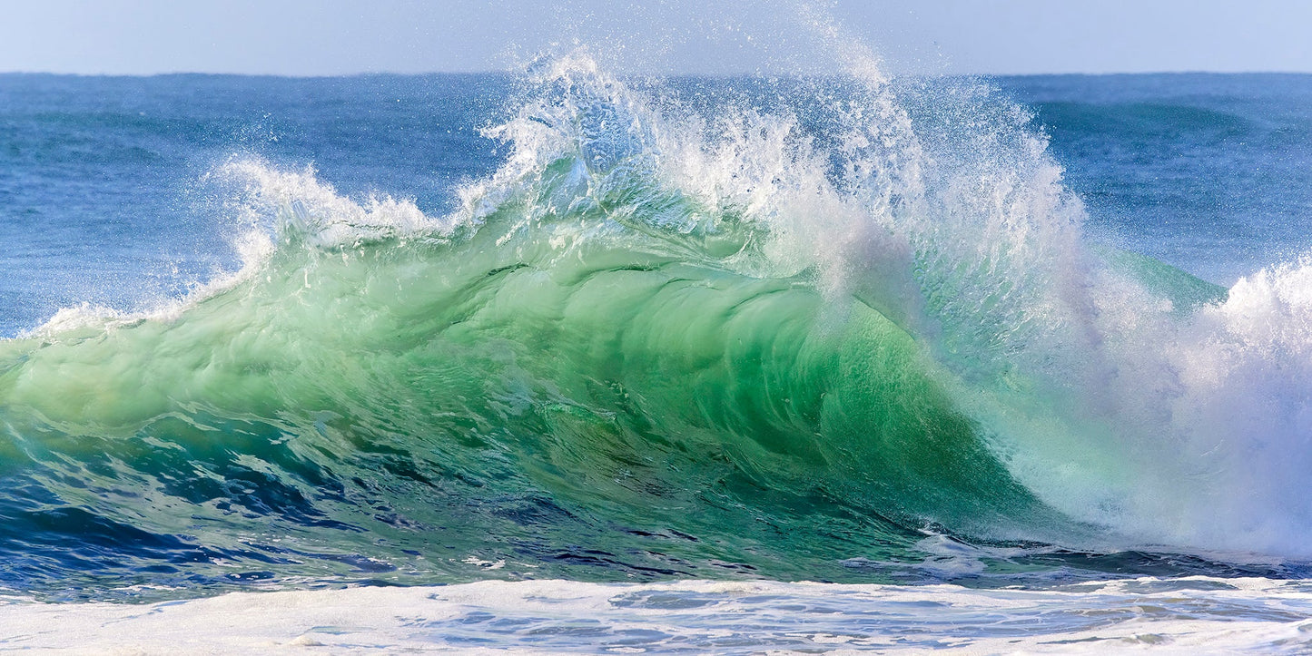 Sway - Breaking wave at Snapper Rocks, Coolangatta Gold Coast