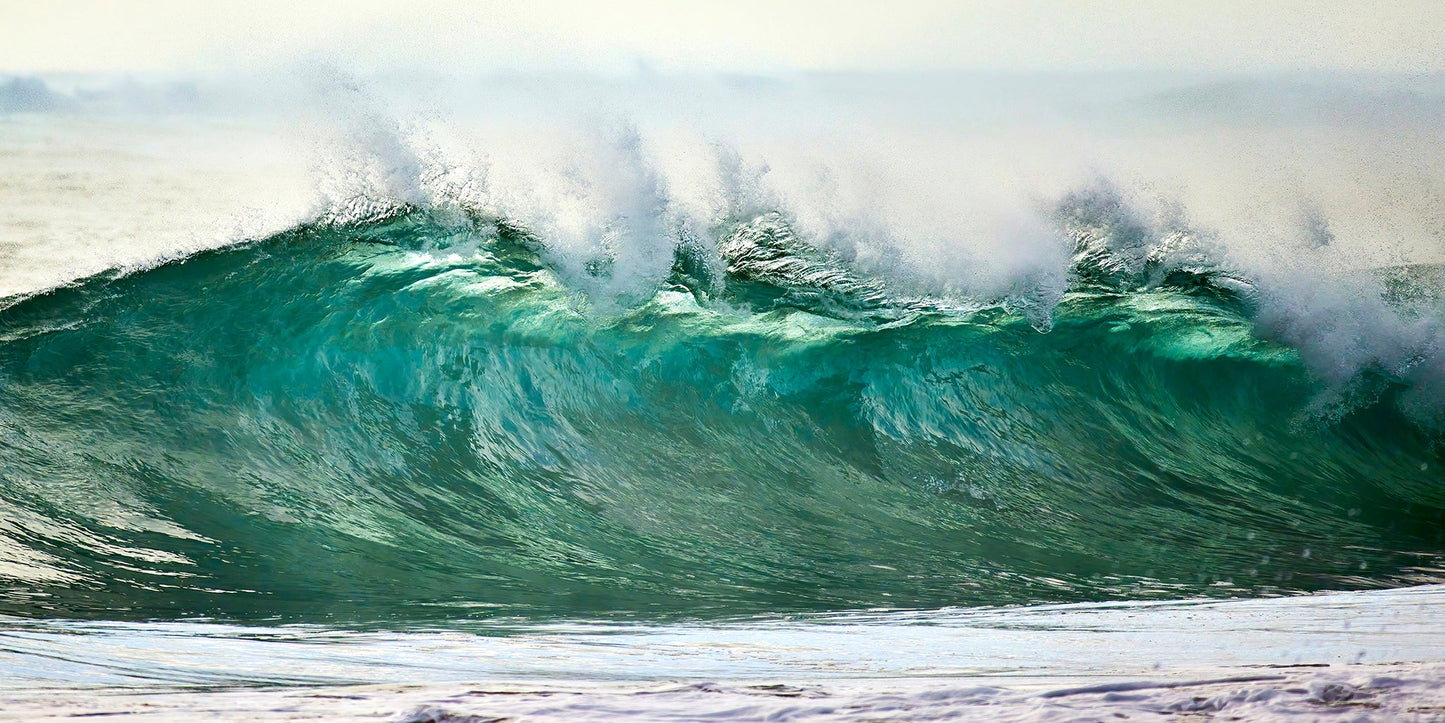 Surge - Breaking wave at Snapper Rocks, Coolangatta Gold Coast
